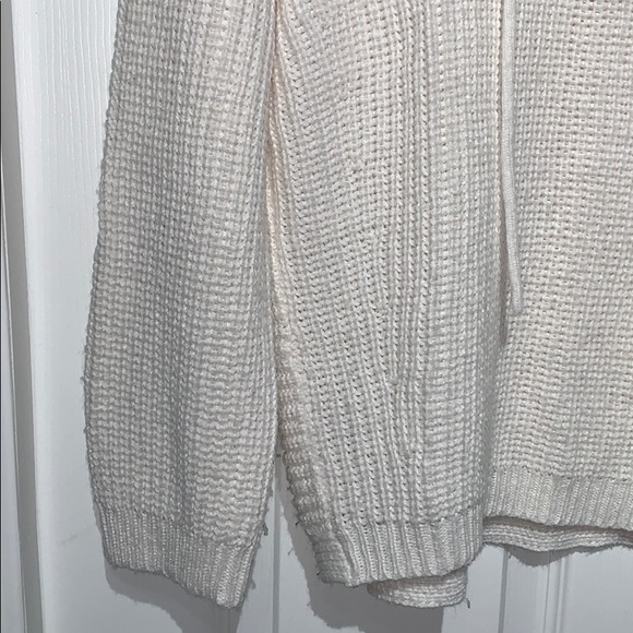 White Lace up Knit sweater - Picture 2 of 2